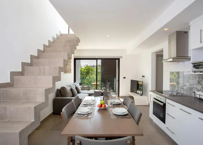 Modern Ph With Private Pool In Tulum, 2 Bedrooms